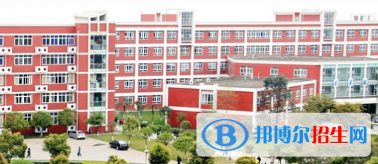 四川托普計算機職業(yè)學校2022年宿舍條件