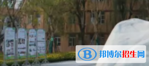 成都2022年讀計算機學校多少錢