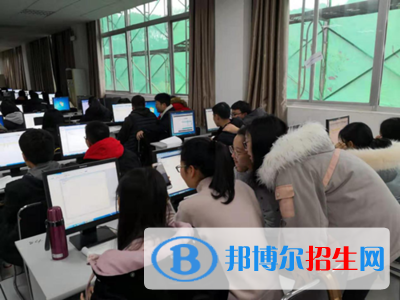 河北2022年女生學(xué)計(jì)算機(jī)學(xué)校好找工作嗎