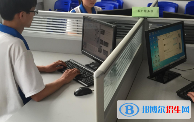 杭州2021年電子商務學校和中專有哪些區(qū)別