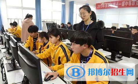 杭州2021年電子商務(wù)學(xué)校要讀幾年