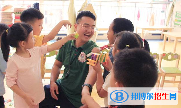 河北2022年適合男生的幼師學校專業(yè)
