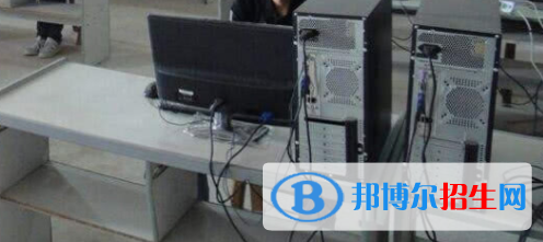 成都2022年計(jì)算機(jī)學(xué)校哪里好