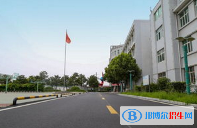 重慶市江津區(qū)師范進(jìn)修學(xué)校2022年招生辦聯(lián)系電話(huà)