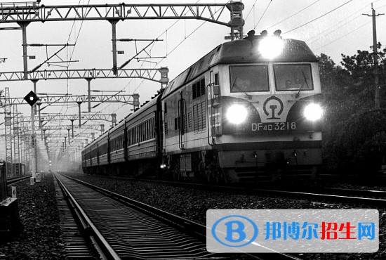 河北2022年女生初中畢業(yè)上鐵路學校
