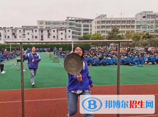 揚州生活科技學校2022年招生聯系電話