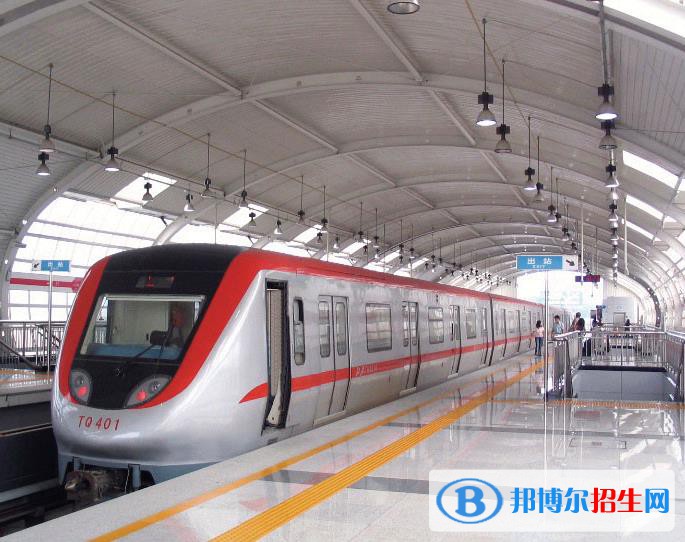 蘭州2022年職高好還是軌道交通學校好