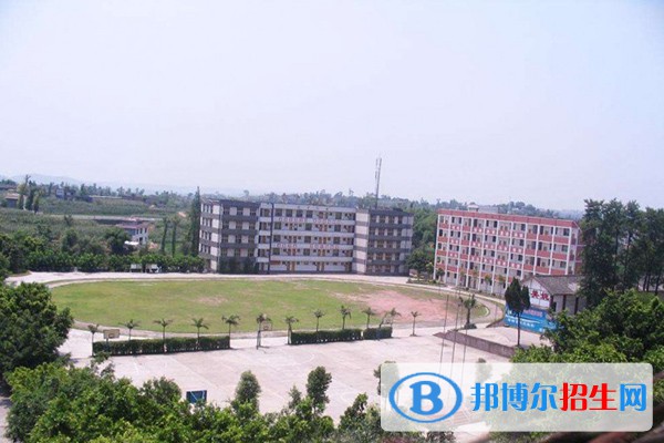 內(nèi)江科技開發(fā)學(xué)校2022年學(xué)費、收費多少 