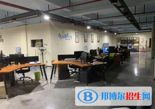 廣東2022年哪個(gè)大專(zhuān)學(xué)校的電子商務(wù)學(xué)校好