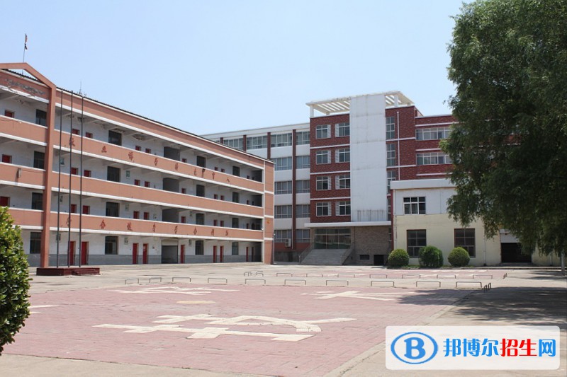內(nèi)江川威技工學(xué)校2022年報(bào)名條件、招生要求、招生對(duì)象 