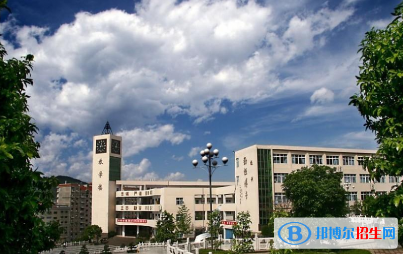 云南夏蒙衛(wèi)生學(xué)校2022年學(xué)費(fèi)、收費(fèi)多少