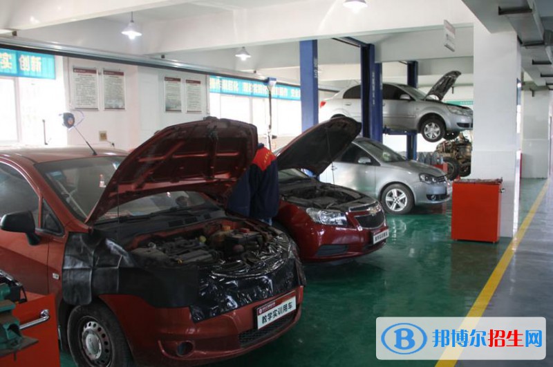 甘肅2022年學(xué)汽修專業(yè)哪個(gè)學(xué)校好