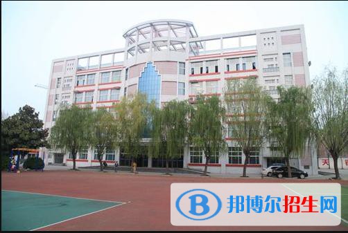 昆明市林業(yè)技工學(xué)校2022年報(bào)名條件、招生要求、招生對(duì)象