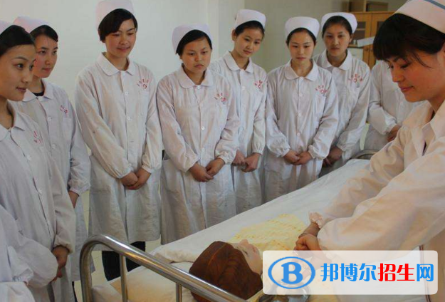重慶2022年護理學(xué)校有哪些專業(yè)