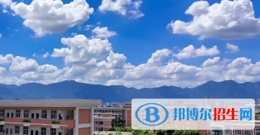 云南省昆明鐵路機(jī)械學(xué)校2022年招生簡章