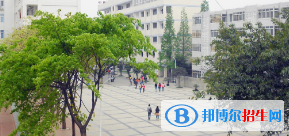 成都洞子口職業(yè)高級中學2022年學費、收費多少
