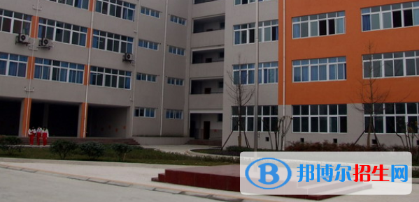 成都禮儀職業(yè)中學(xué)2022年報名條件、招生要求、招生對象