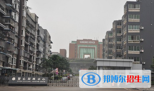 重慶市璧山職業(yè)教育中心2022年報名條件、招生要求、招生對象