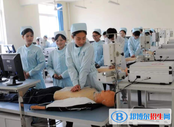 重慶2022年讀護(hù)理學(xué)校要分?jǐn)?shù)嗎