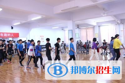 深澤縣職教中心怎么樣、好不好