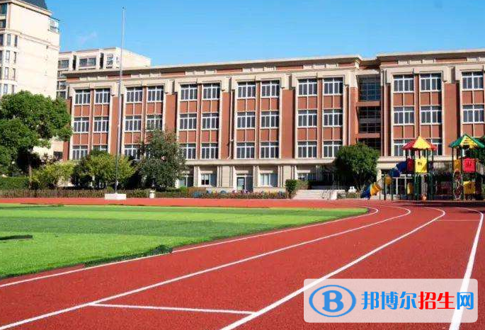 貴州2022年適合男生的電子商務(wù)學校