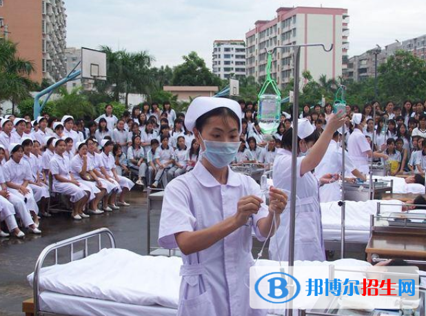 榆林2022年女生學衛(wèi)校好找工作嗎