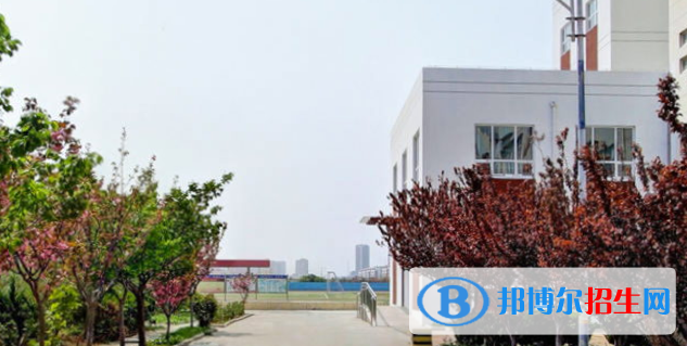 青島市石化高級(jí)技工學(xué)校2022年學(xué)費(fèi)、收費(fèi)多少