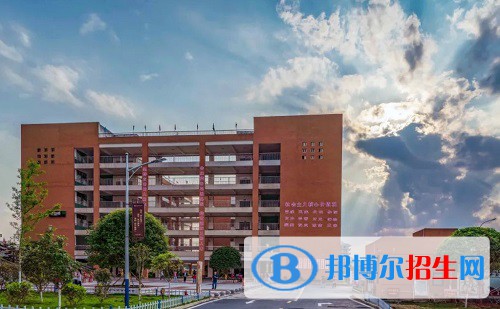 新化縣楚怡工業(yè)學(xué)校2022年報(bào)名條件、招生要求、招生對(duì)象