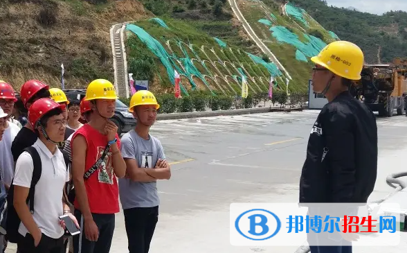 重慶2022年建筑學?？梢詫W什么