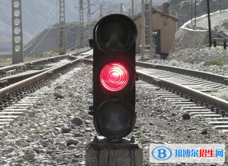 云南2023年在鐵路學(xué)校學(xué)什么專業(yè)好