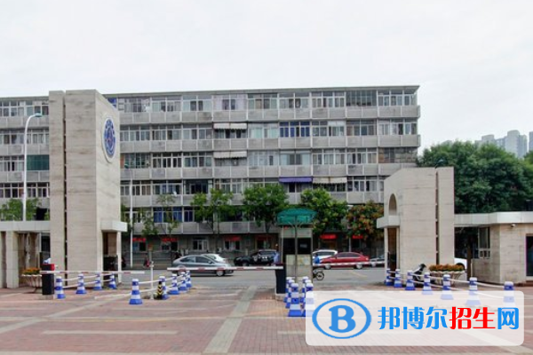 天津醫(yī)藥類(lèi)大學(xué)排行榜 天津醫(yī)藥類(lèi)大學(xué)簡(jiǎn)介(校友會(huì)版）