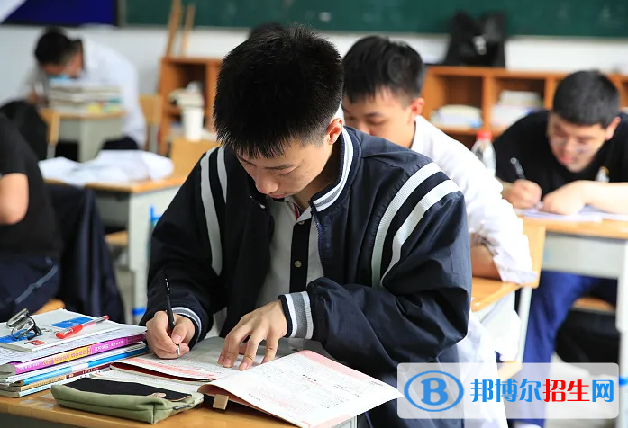 2022年重慶高考分?jǐn)?shù)線公布（本科、專(zhuān)科、特殊類(lèi)型）