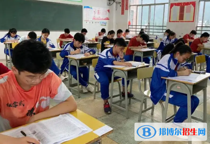 湖南高考本科分?jǐn)?shù)線(xiàn)匯總（2016-2022年）