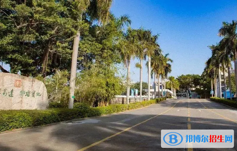 深圳科愛賽國際學(xué)校初中部2023年學(xué)費(fèi)標(biāo)準(zhǔn)2