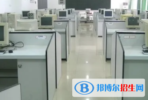 石家莊2023年現(xiàn)在計算機學校讀什么專業(yè)好