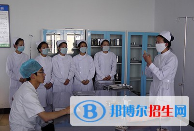 云南2023年中專衛(wèi)?？梢钥即髮? width=