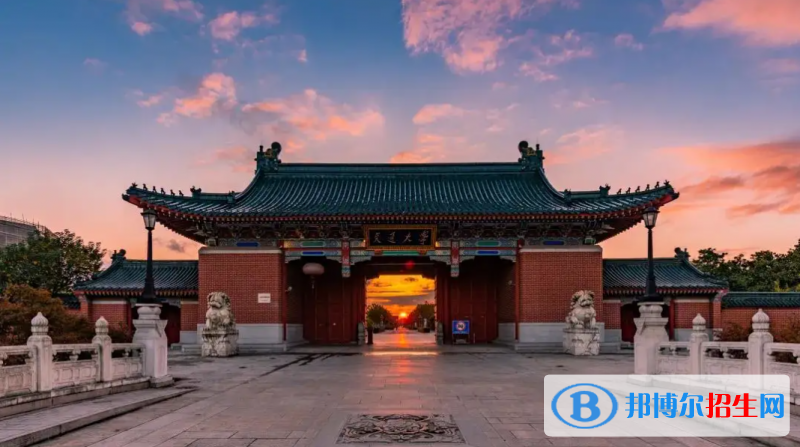 2023新疆理科665分左右能上什么好大學(xué)（本省大學(xué)+外省大學(xué)）