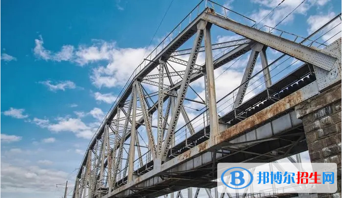浙江2023年讀鐵路學(xué)?？梢钥即髮W(xué)嗎
