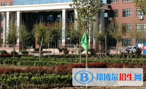 鄭州工業(yè)安全職業(yè)學院是大專還是中專(鄭州工業(yè)安全職業(yè)學院)