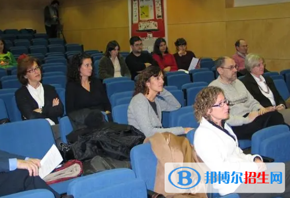 大學加泰羅尼亞語專業(yè)可以從事哪些工作？
