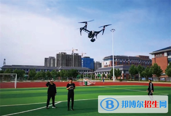 石家莊2023年去讀計算機學校學什么對以后好一點