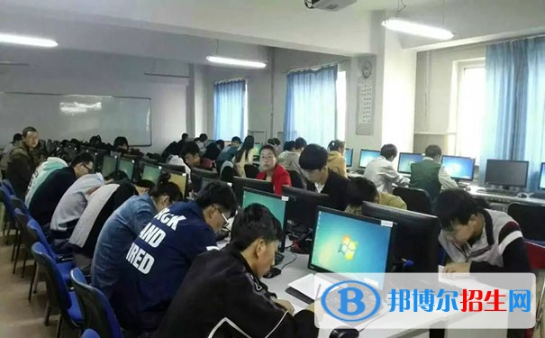 蘭州2023年一般計算機學(xué)校有什么專業(yè)