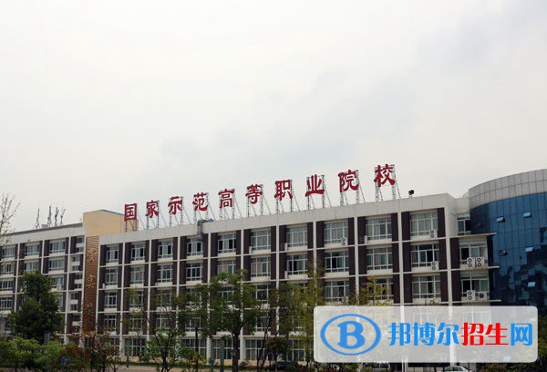 四川2023年上什么計算機學校好