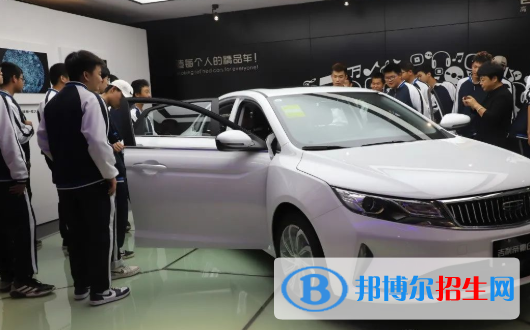 浙江2023年上中專學(xué)?？梢钥即髮W(xué)嗎