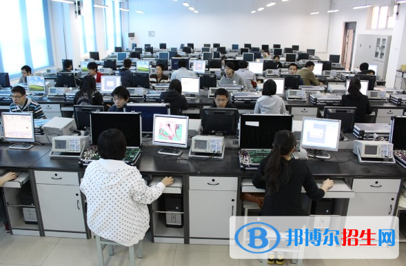 四川2023年計算機(jī)學(xué)校畢業(yè)有哪些職業(yè)