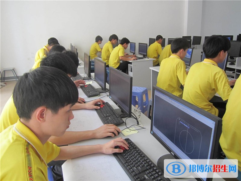 蘭州2023年計算機學(xué)校畢業(yè)好找工作嗎