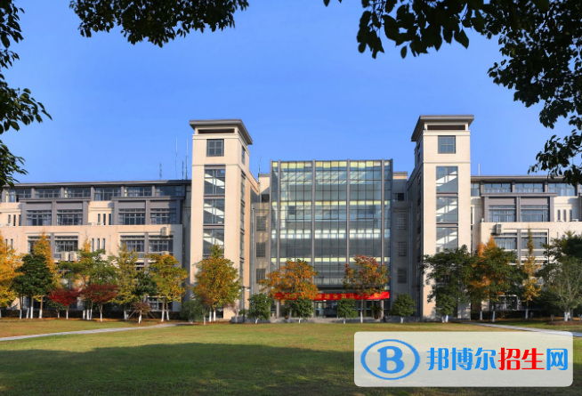 2022中國輕工類大學(xué)排名(校友會(huì))