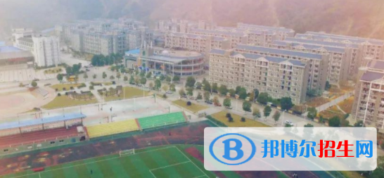 吉首大學(xué)張家界學(xué)院是不是雙一流大學(xué)嗎？