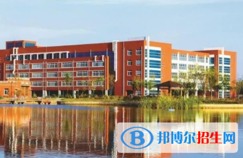 營口理工學院是不是雙一流大學嗎？