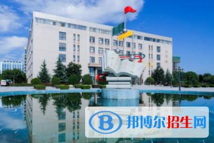 西安培華學(xué)院是不是雙一流大學(xué)嗎？